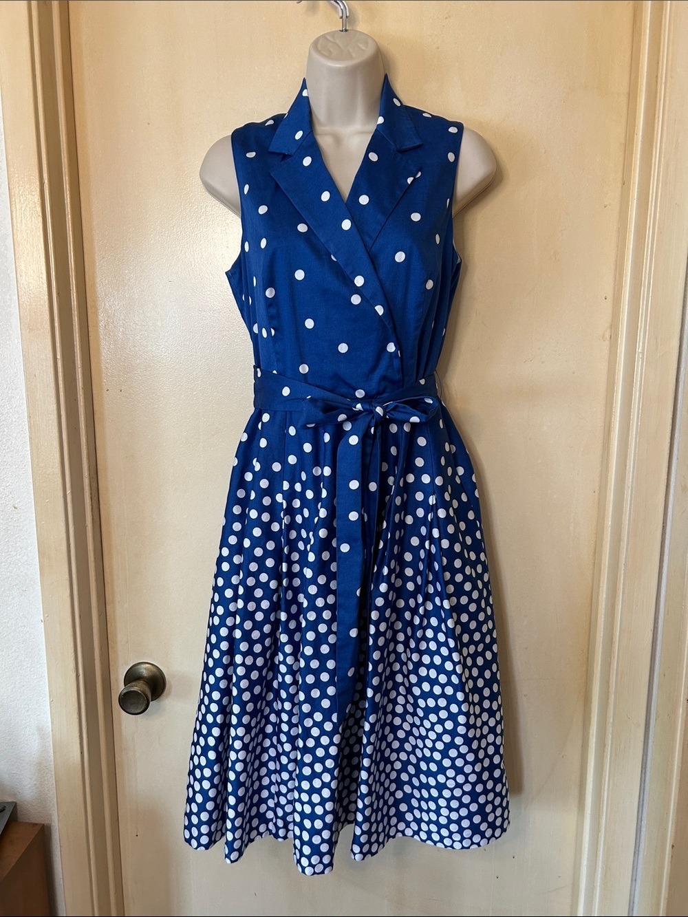 Anne Klein Retro Sleeveless Royal Blue Polka Dot Faux Wrap Dress size 4